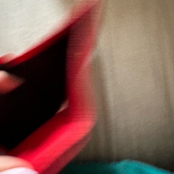 Louis Vuitton Red Epi Trifold Wallet. - Picture 5 of 6